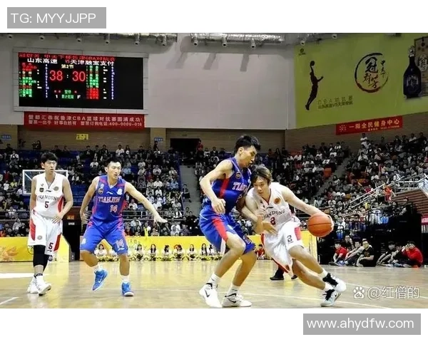 西热力江：从篮球场上的新星到民族团结的象征之路